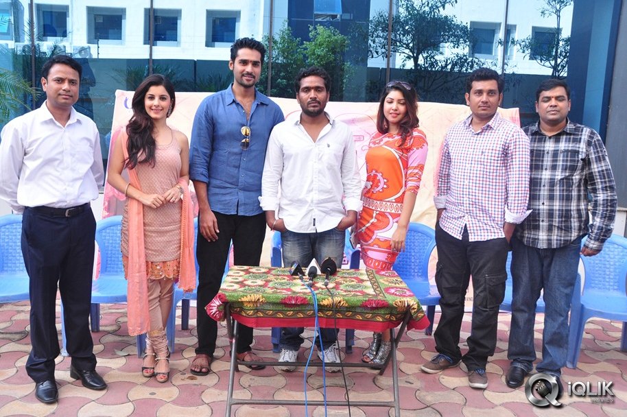 Maine-Pyar-Kiya-Movie-Opening